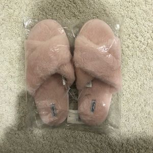 Splendid brand NWT slippers.